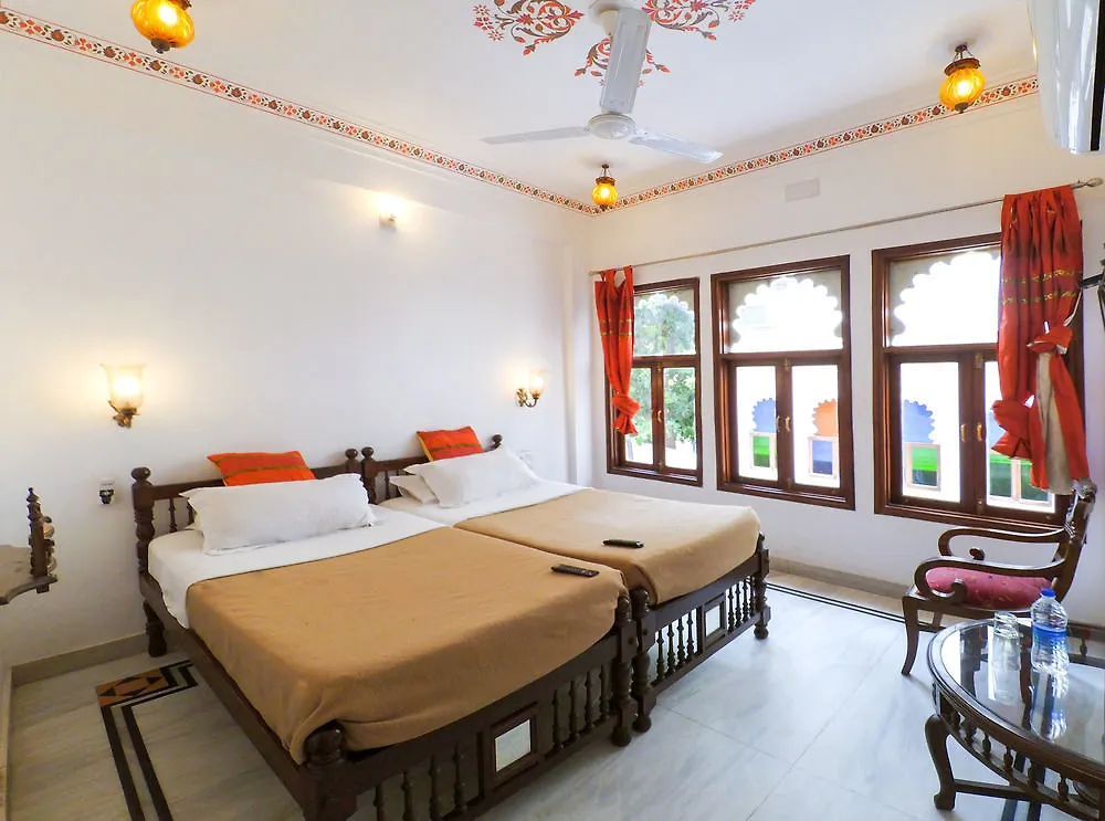Fabhotel Devraj Lakeview Udaipur